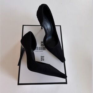 Steven madden black shoes
